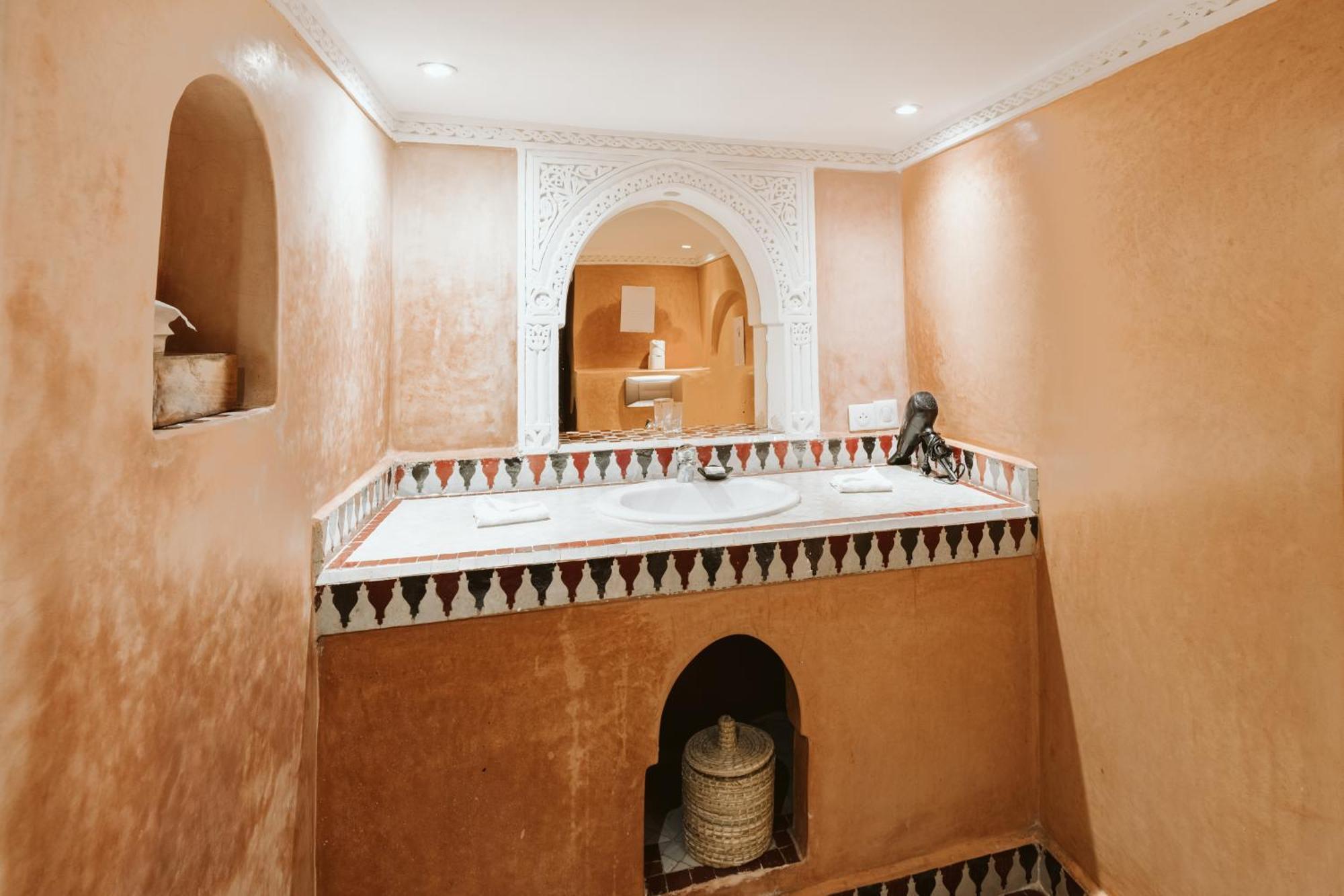 Riad Dar Alhambra Marrakesh Exteriör bild